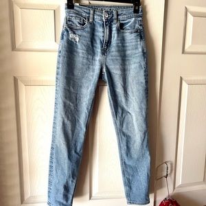 American Eagle mom jeans